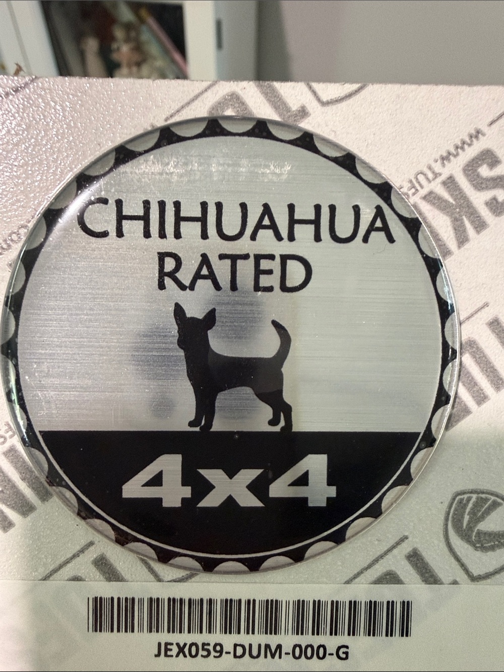 Chihuahua Rated 4x4 Cat Pet Badge - Black and Silver